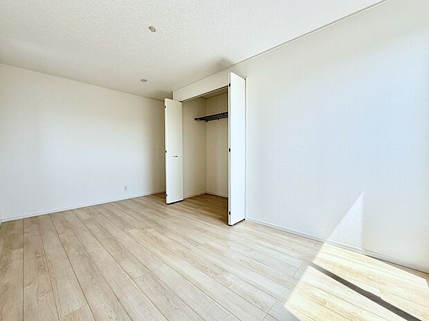 ■窓の配置や通気性の良い設計で部屋の空気がこもらず、常に新鮮な空気が流れます