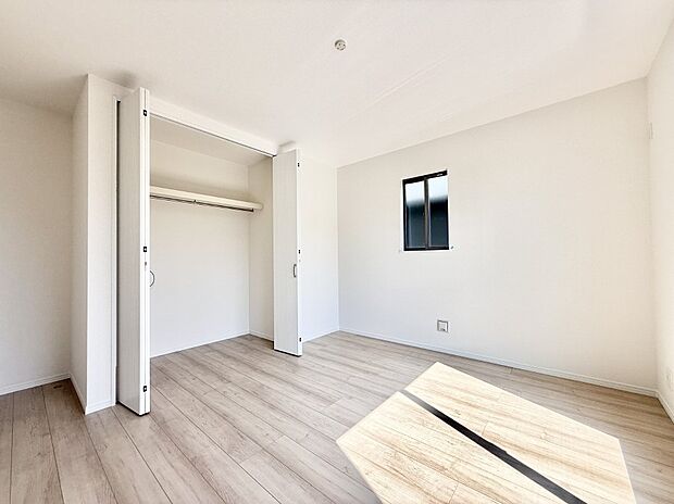 ■窓の配置や通気性の良い設計で部屋の空気がこもらず、常に新鮮な空気が流れます