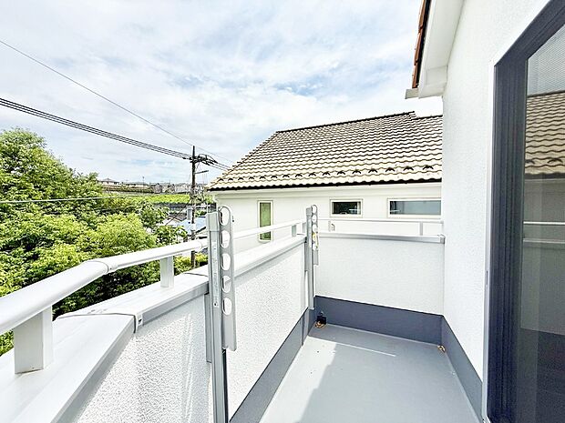 ■ 季節の移ろいを感じられる開放的な空間です