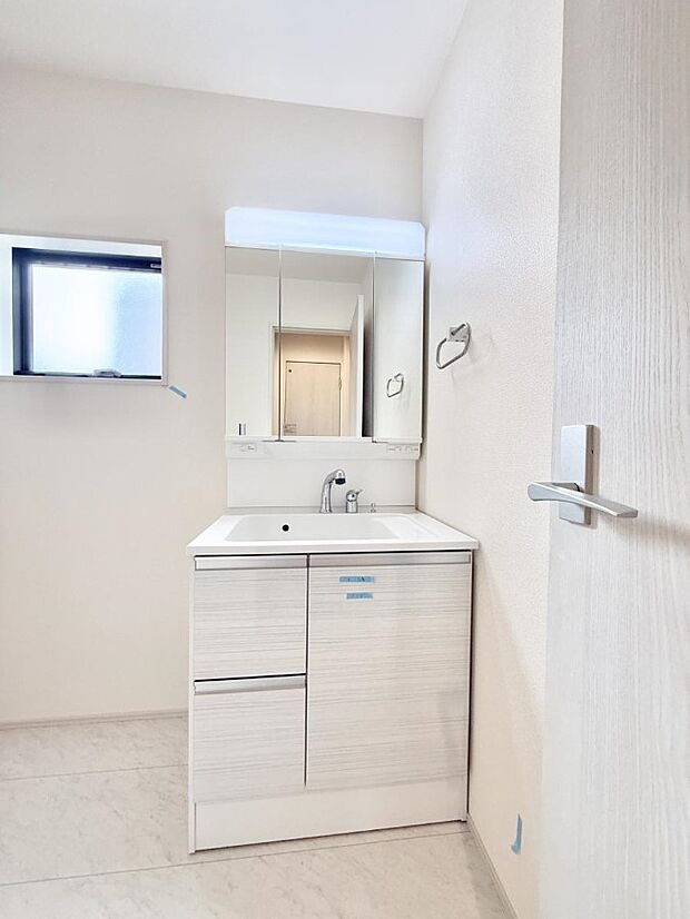 ■朝の準備がスムーズにできる広さです