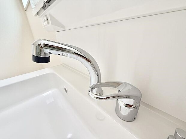 ■手洗いや顔を洗う時も快適に使える便利なシャワー