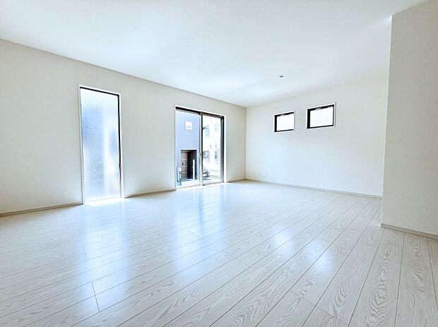 ■くつろぎと笑顔が集まる、心温まるリビング