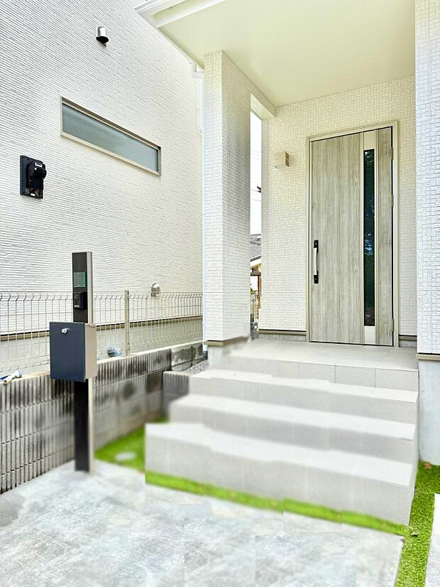 ■ シンプルで美しく、住まいの第一印象を彩る玄関です