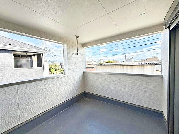 ■ 季節の移ろいを感じられる開放的な空間です