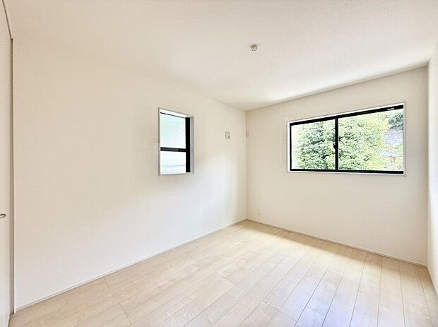 ■落ち着いた色合いのお部屋で穏やかな時間を楽しめます