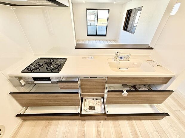 ■家族の絆を深める、温もりのあるキッチン