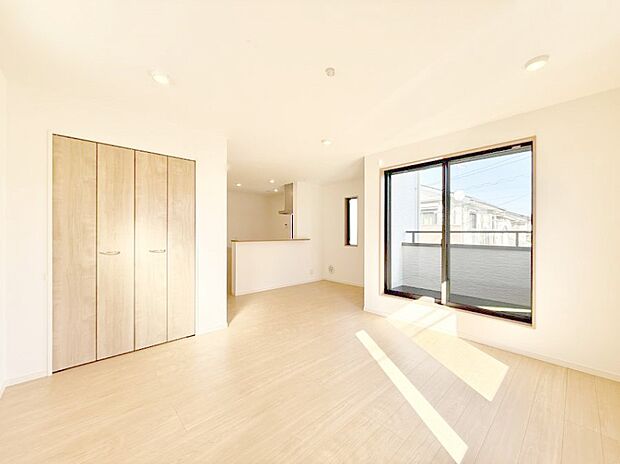 ■家具を置いてもゆったり過ごせる広さのリビング