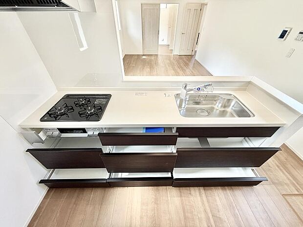 ■美味しい時間が生まれる、笑顔あふれるキッチン