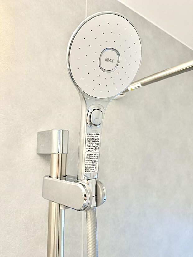 ■手元で簡単に止水できるため、水の無駄遣いを減らすことができます。