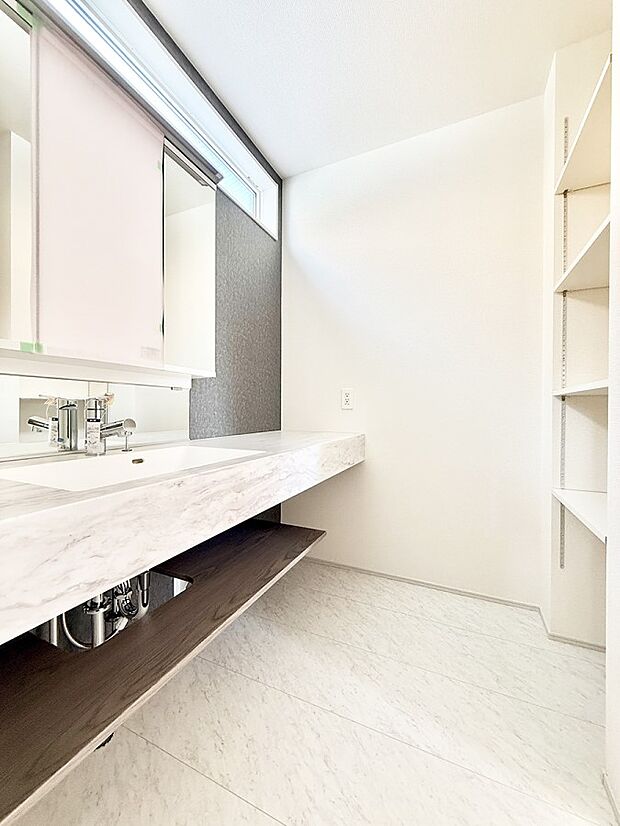 ■朝の準備がスムーズにできる広さです