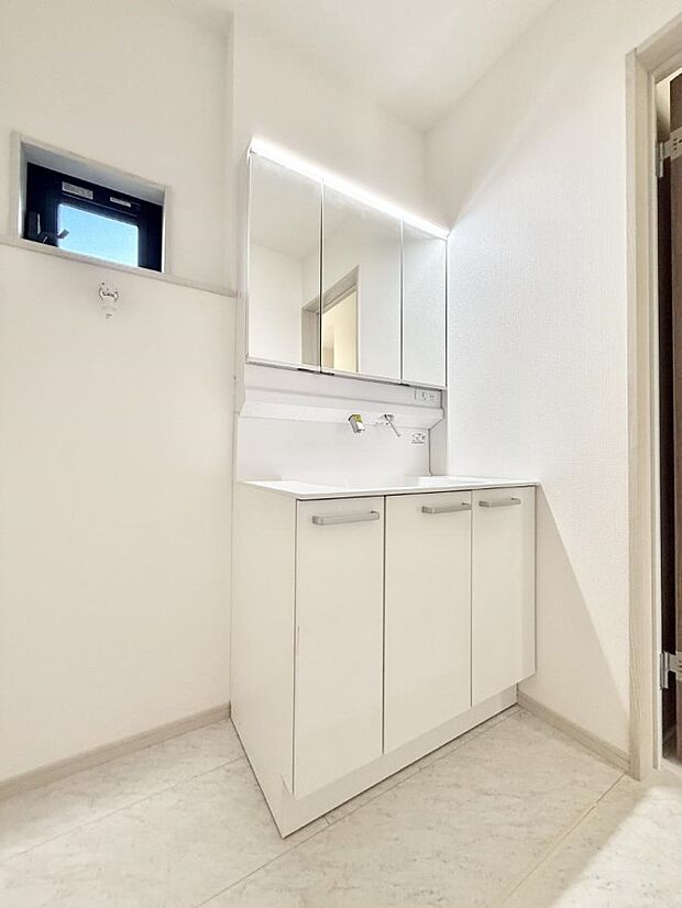 お洒落で清潔感のある洗面所です!