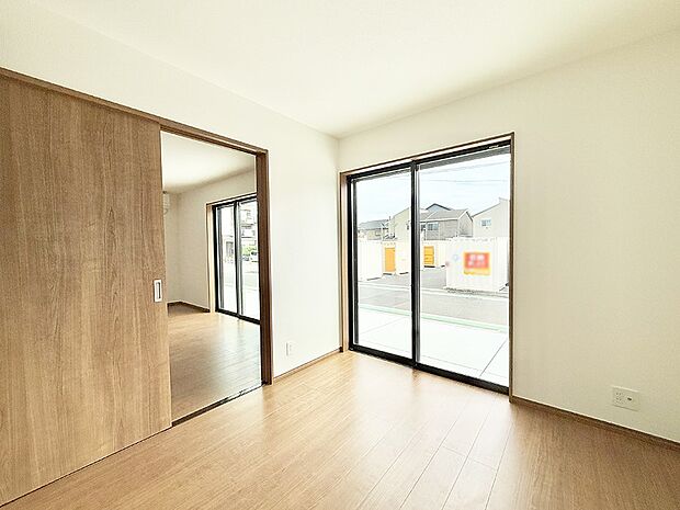 ■落ち着いた雰囲気のお部屋で心が安らぐ空間