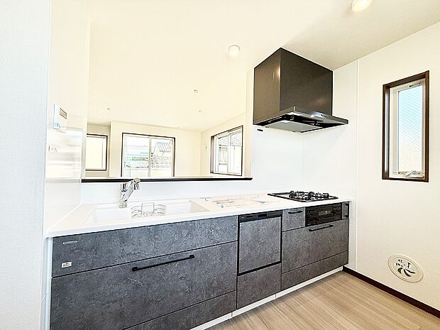 ■美味しい時間が生まれる、笑顔あふれるキッチン