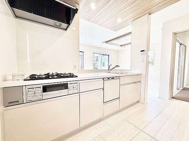 ■美味しい時間が生まれる、笑顔あふれるキッチン