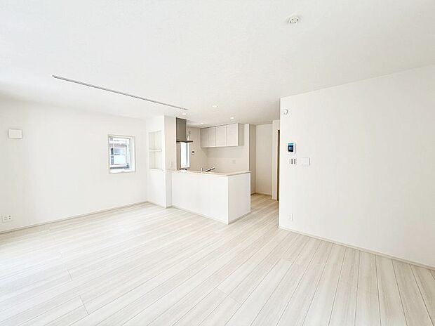 C号棟 ■くつろぎと笑顔が集まる、心温まるリビング