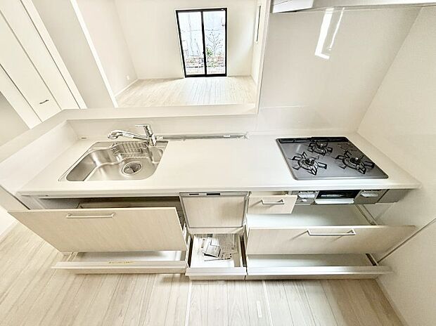 ■家族の絆を深める、温もりのあるキッチン