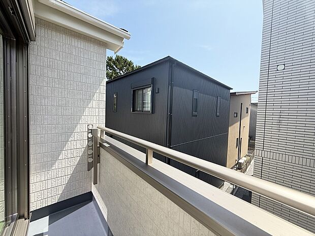 ■ 季節の移ろいを感じられる開放的な空間です