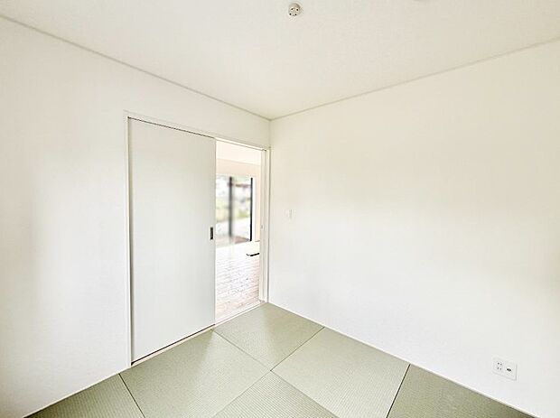 ■落ち着いた色合いのお部屋で穏やかな時間を楽しめます