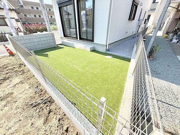 ■庭付き住宅はガーデニングや家族のイベントなど多様な使用用途で活用できます  