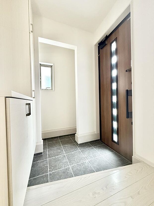 ■ シンプルで美しく、快適な暮らしの入り口