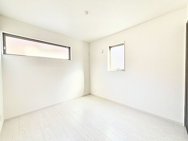 ■落ち着いた色合いのお部屋で穏やかな時間を楽しめます