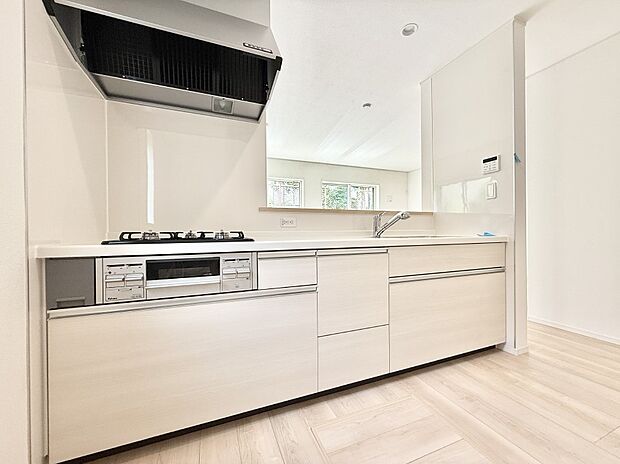 ■シンプルで機能的、毎日使いやすいキッチン