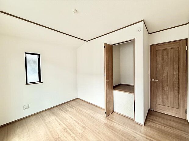 ■落ち着いた色合いのお部屋で穏やかな時間を楽しめます