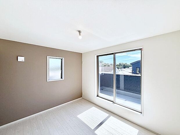 ■落ち着いた色合いのお部屋で穏やかな時間を楽しめます