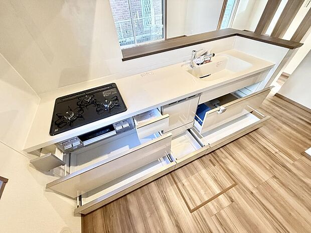 ■美味しい時間が生まれる、笑顔あふれるキッチン