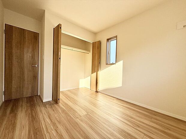 ■落ち着いた雰囲気のお部屋で心が安らぐ空間