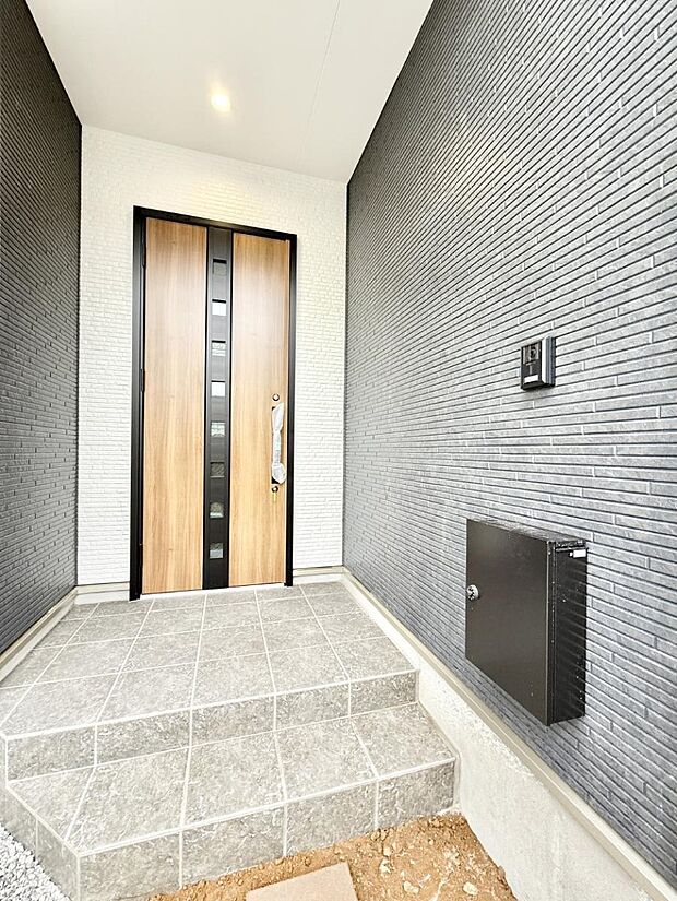 ■ 心地よい暮らしへとつながる、温かい玄関