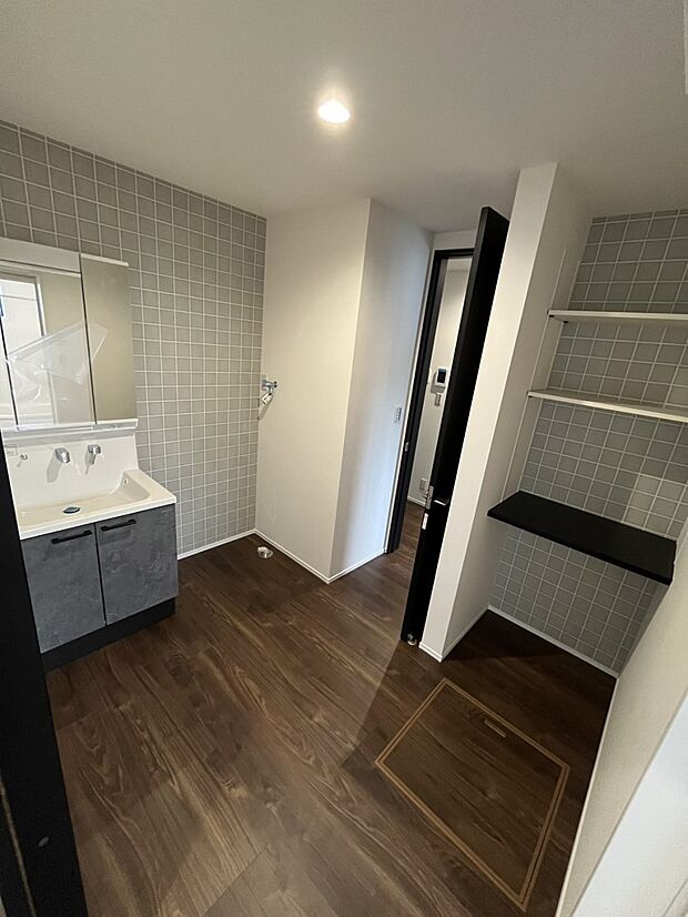 ■広々とゆとりのある洗面所♪