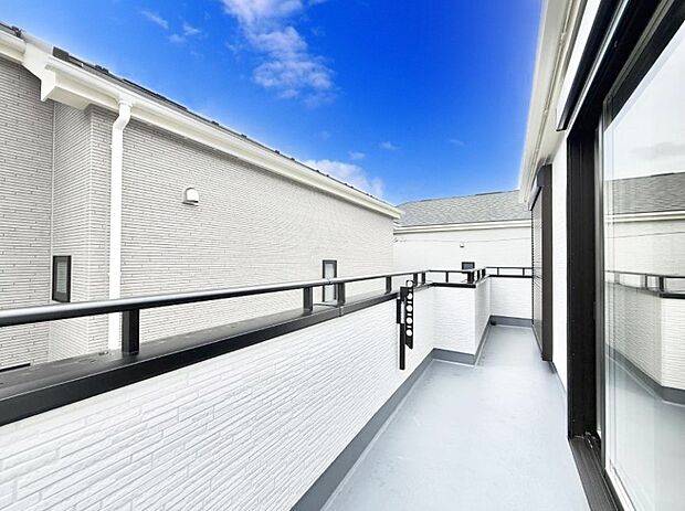 ■ 季節の移ろいを感じられる開放的な空間です