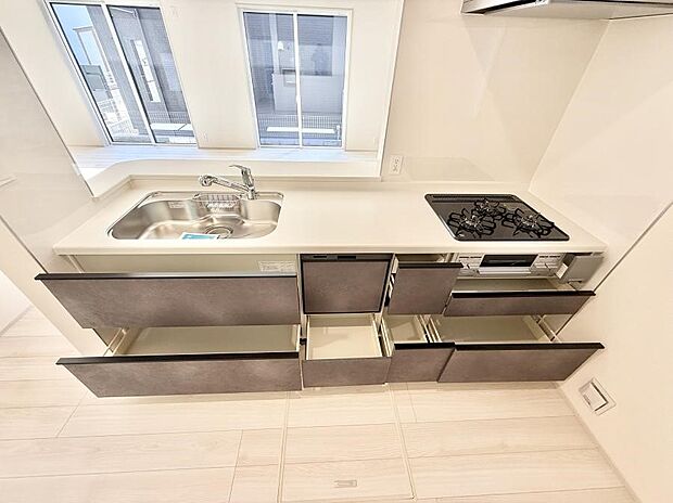 ■料理がもっと楽しくなる、快適なキッチン空間