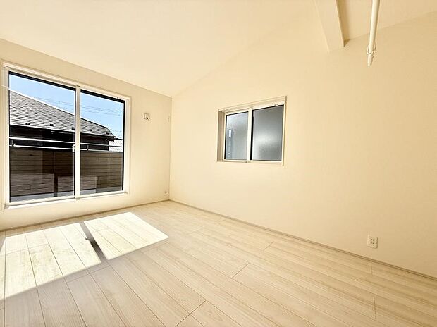 ■窓の配置や通気性の良い設計で部屋の空気がこもらず、常に新鮮な空気が流れます