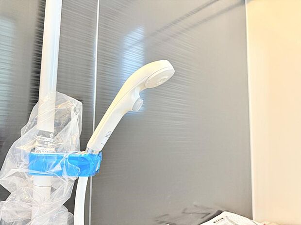 ■手元で簡単に止水できるため、水の無駄遣いを減らすことができます。