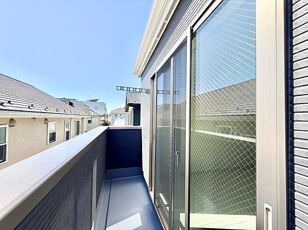 ■ 季節の移ろいを感じられる開放的な空間です