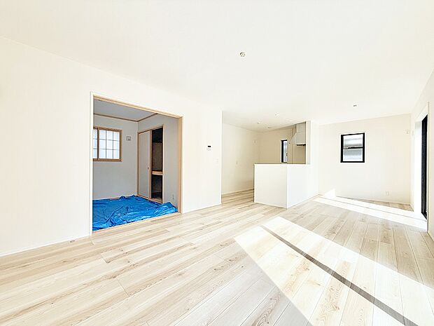 ■くつろぎと笑顔が集まる、心温まるリビング