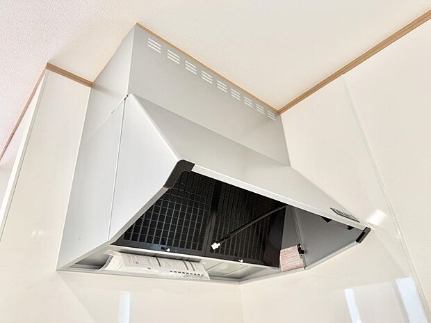 ■調理時の蒸気や匂いが換気扇に誘導され、効率的に排煙ができます。
