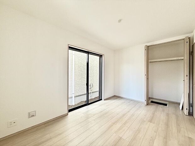 ■広いクローゼット、収納は多い方が嬉しいですね！  