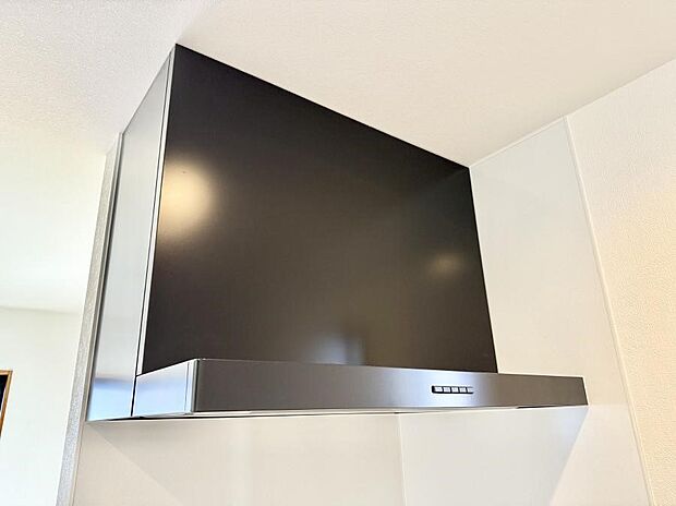 ■調理時の蒸気や匂いが換気扇に誘導され、効率的に排煙ができます。