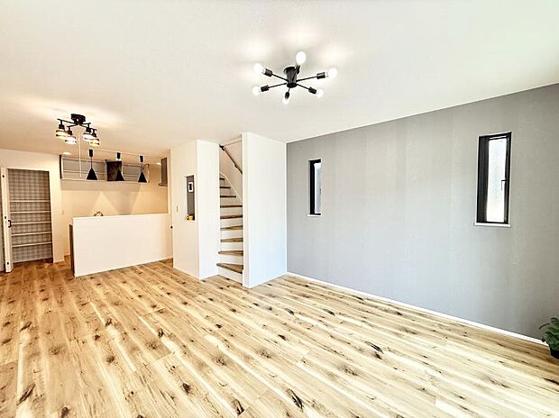 ■インテリアを考えるのが楽しみな広いリビングです！