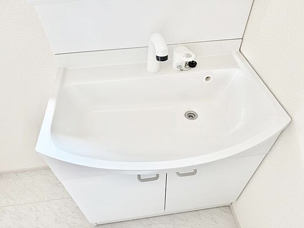 ■手洗いや顔を洗う時も快適に使える便利なシャワー