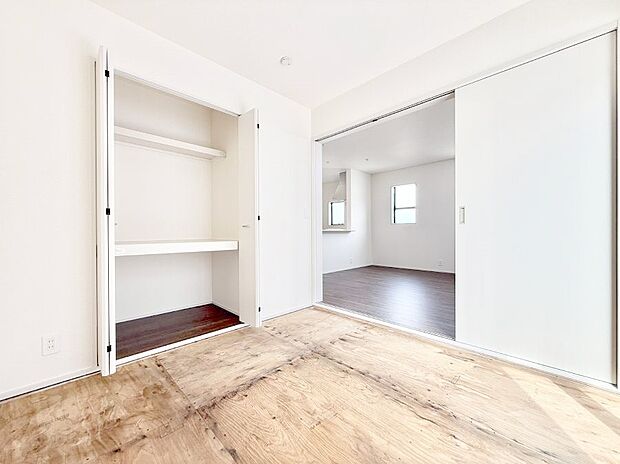 ■落ち着いた色合いのお部屋で穏やかな時間を楽しめます