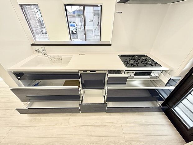 ■家族の絆を深める、温もりのあるキッチン