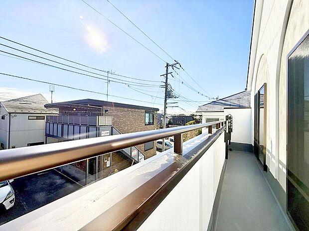 ■ 季節の移ろいを感じられる開放的な空間です