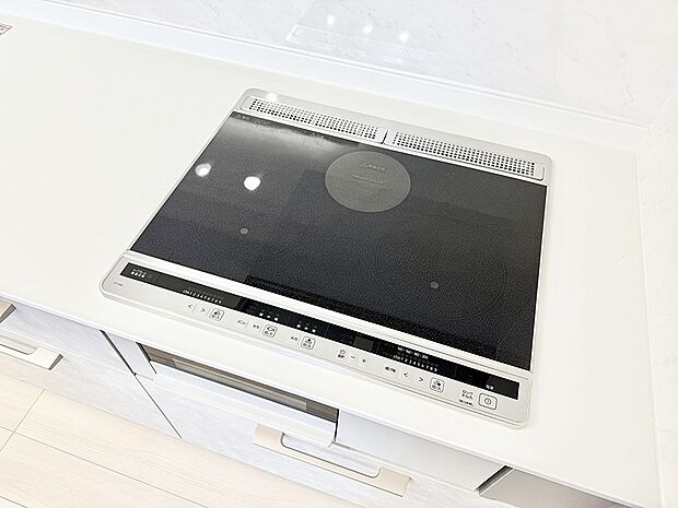 ■お手入れが楽なＩＨクッキングヒーターです♪