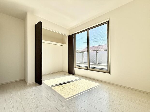 ■窓の配置や通気性の良い設計で部屋の空気がこもらず、常に新鮮な空気が流れます