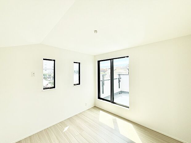 ■窓の配置や通気性の良い設計で部屋の空気がこもらず、常に新鮮な空気が流れます