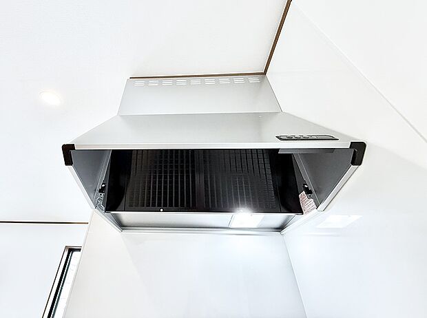 ■調理時の蒸気や匂いが換気扇に誘導され、効率的に排煙ができます。